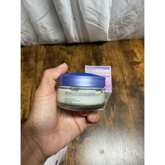 4 - L'Oreal Paris Collagen Moisture Filler Daily Moisturizer 1.7 oz w/Fragrance - Picture 5 of 5